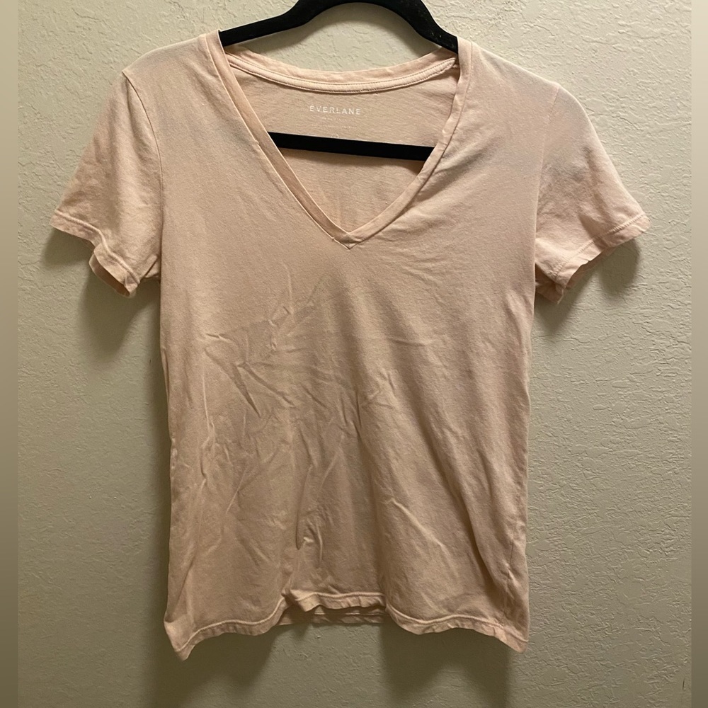 Everlane V-Neck Supima Cotton T-shirt.